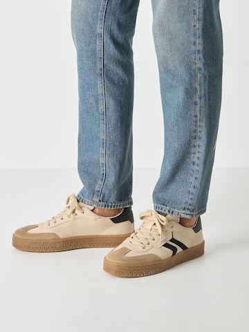 Tamaris Sneakers in Beige