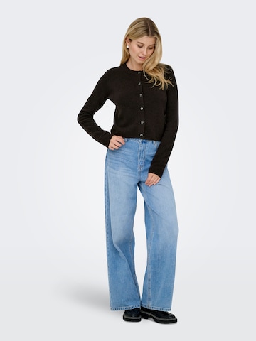 JDY Gebreid vest 'CHLOE' in Bruin