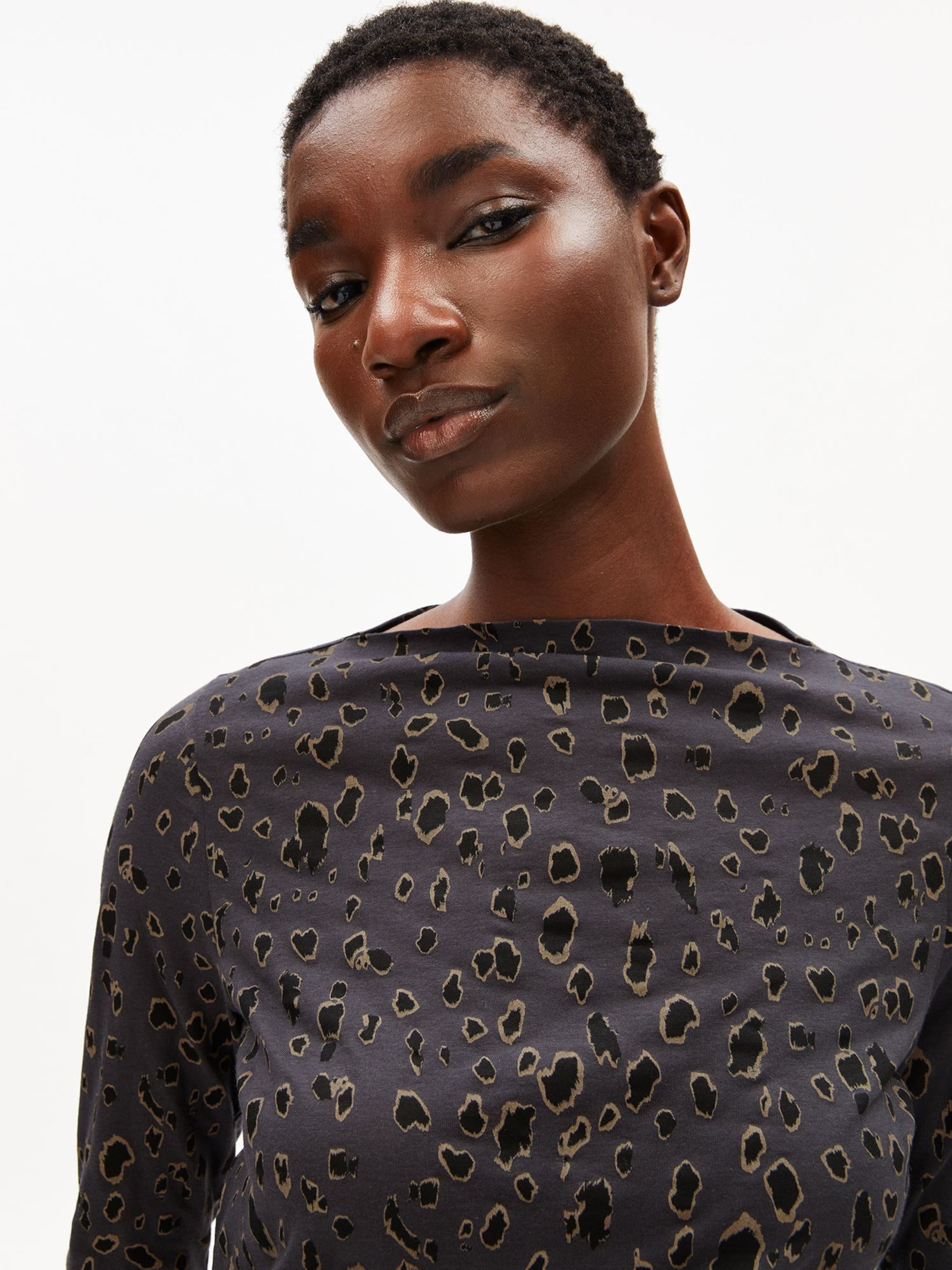 ARMEDANGELS Longsleeve in Grau: Vorderseite