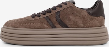 Sneaker low 'LILO' de la Kennel & Schmenger pe maro: față