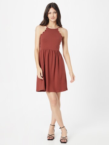 Robe d’été 'AMBER' ONLY en marron : devant