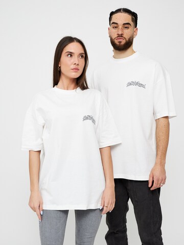 T-Shirt Multiply Apparel en blanc