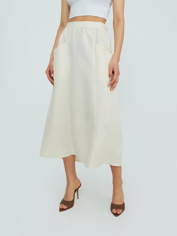 EDITED Skirt ' Morgan' in Beige: front