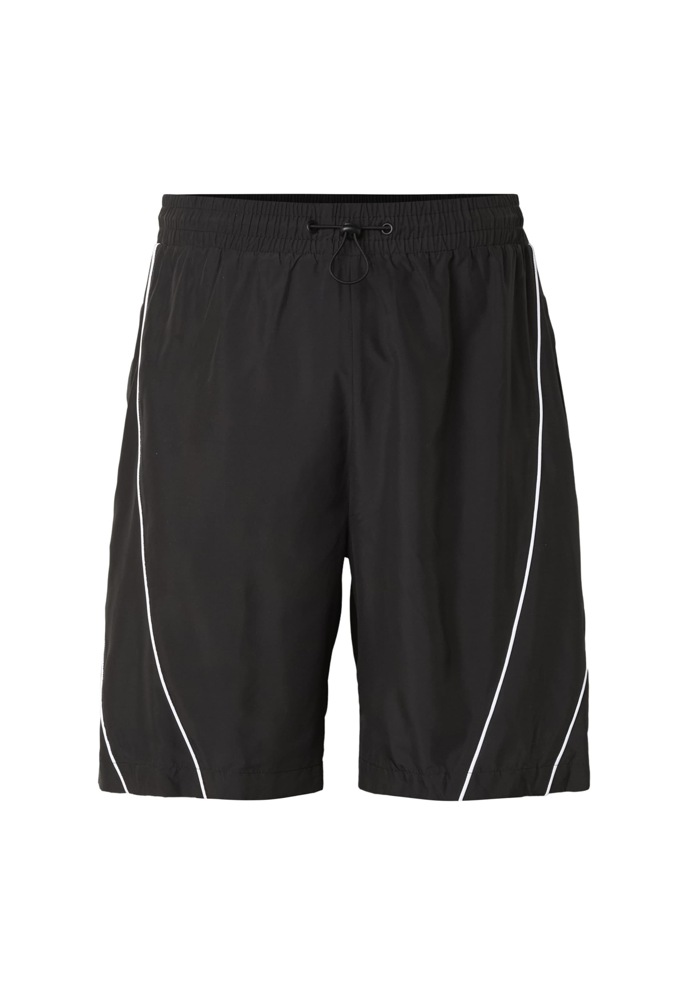 Urban Classics Regular Broek in Zwart: voorkant