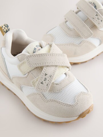 Baskets Next en beige