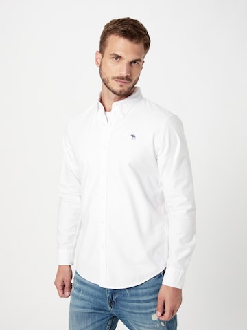 Abercrombie & FitchRegular Fit Poslovna košulja - bijela boja: prednji dio