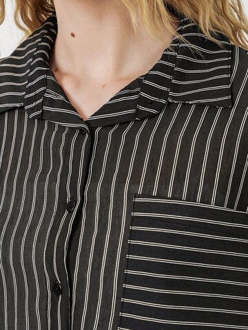 Bigdart Blouse in Black