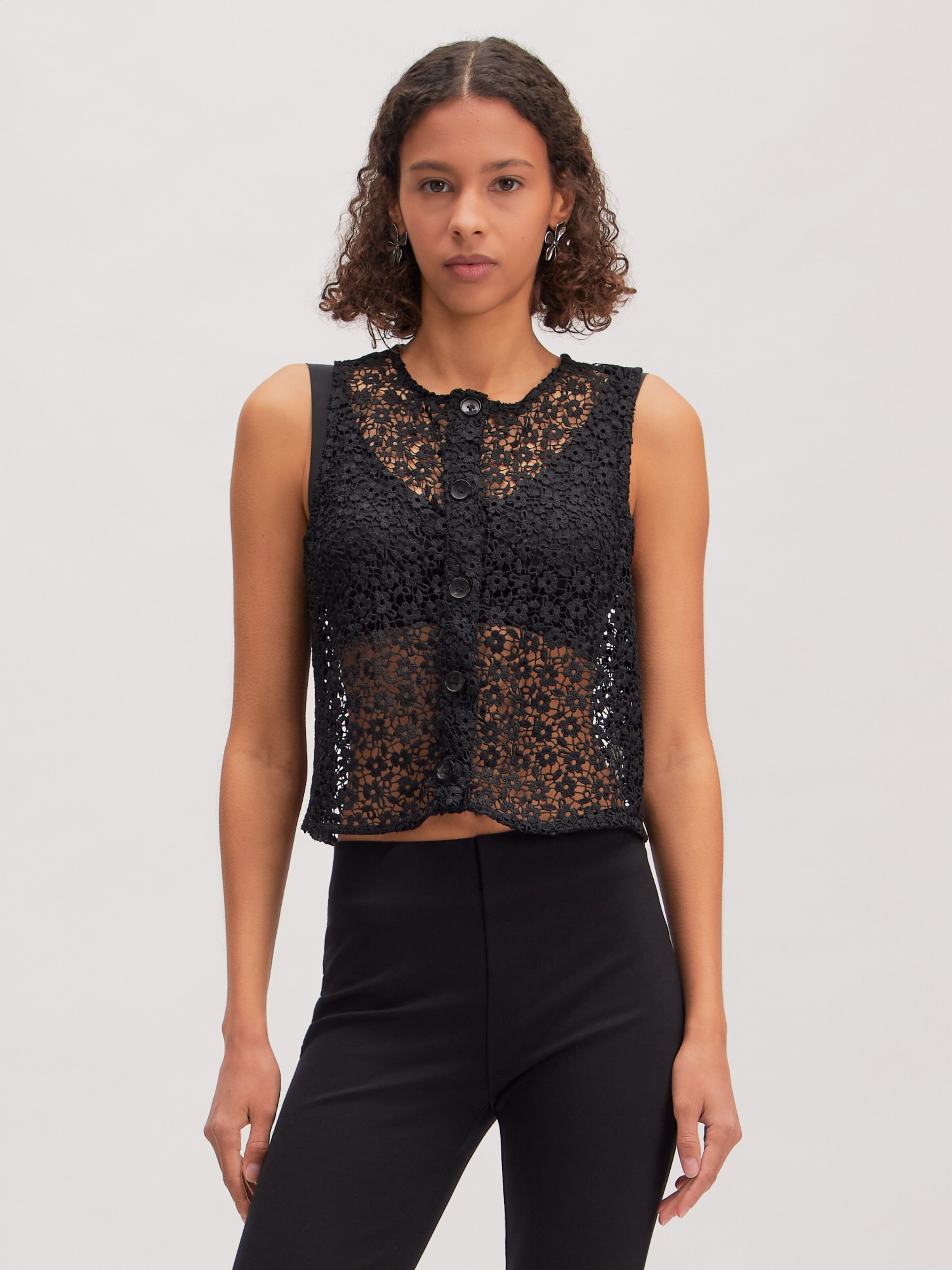 Top 'Cleo'