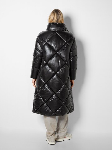 Manteau d’hiver Bershka en noir