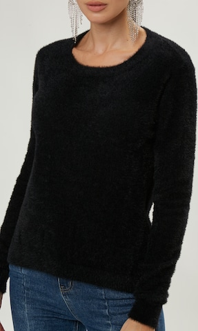Influencer Sweater in Black