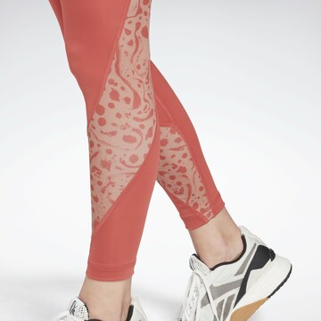 Reebok Skinny Športne hlače 'Modern Safari' | rdeča barva