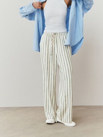 Wide Leg Pantalon Next en beige : devant