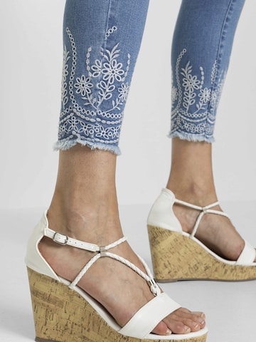 bonprix Skinny Jeans in Blau