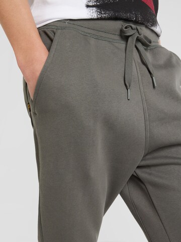 G-Star RAW Tapered Trousers 'Type C' in Grey
