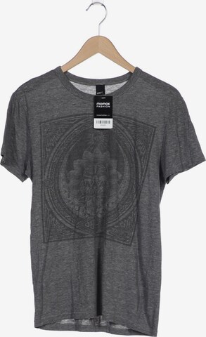 Obey Shirt in M in Grey: front