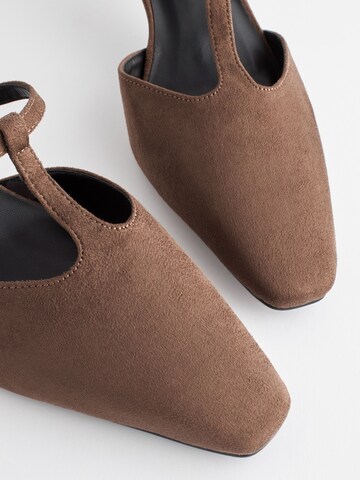 Next Pantolette 'Forever Comfort®' in Braun