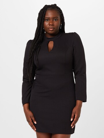 Robe Trendyol Curve en noir : devant