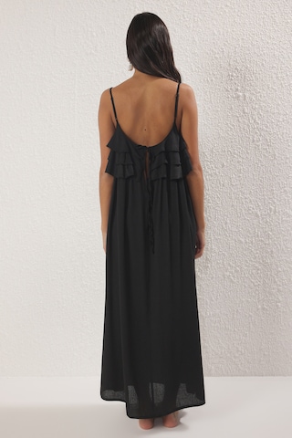 Trendyol - Vestido de verano en negro