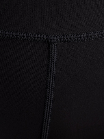 MyLibi Sporttop 'Chloe Basic Black'‌‌‌‌‌‌‌‌‌ in Schwarz