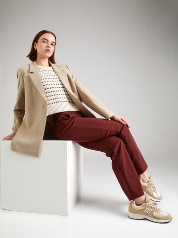 Regular Pantalon 'ZAMIRA' VERO MODA en marron