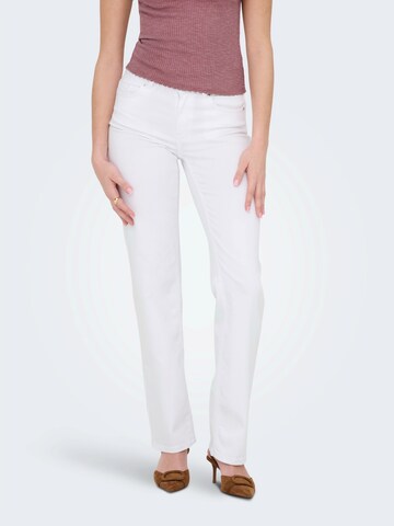 ONLY Regular Jeans 'ONLBLUSH' in White: front