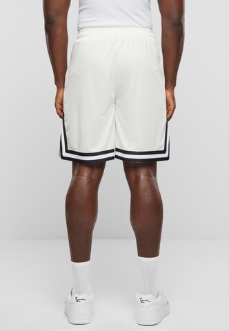 Karl Kani Loosefit Shorts 'Essential' in Weiß