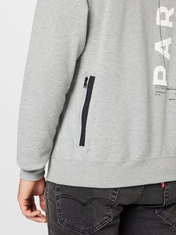 Nike Sportswear Sweatshirt in Grau