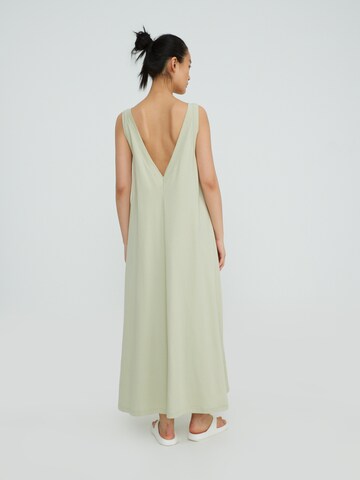 Rochie 'Henley' de la EDITED pe verde