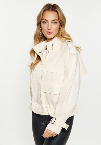 faina Between-season jacket in White: front