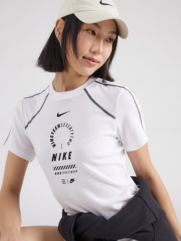 Abito di Nike Sportswear in bianco