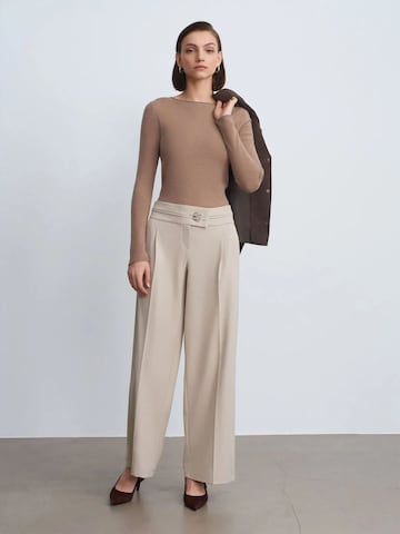 Dilvin Wide leg Pants in Beige