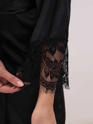 Halat pentru dimineață 'Halat satin' de la TrendyUp pe negru