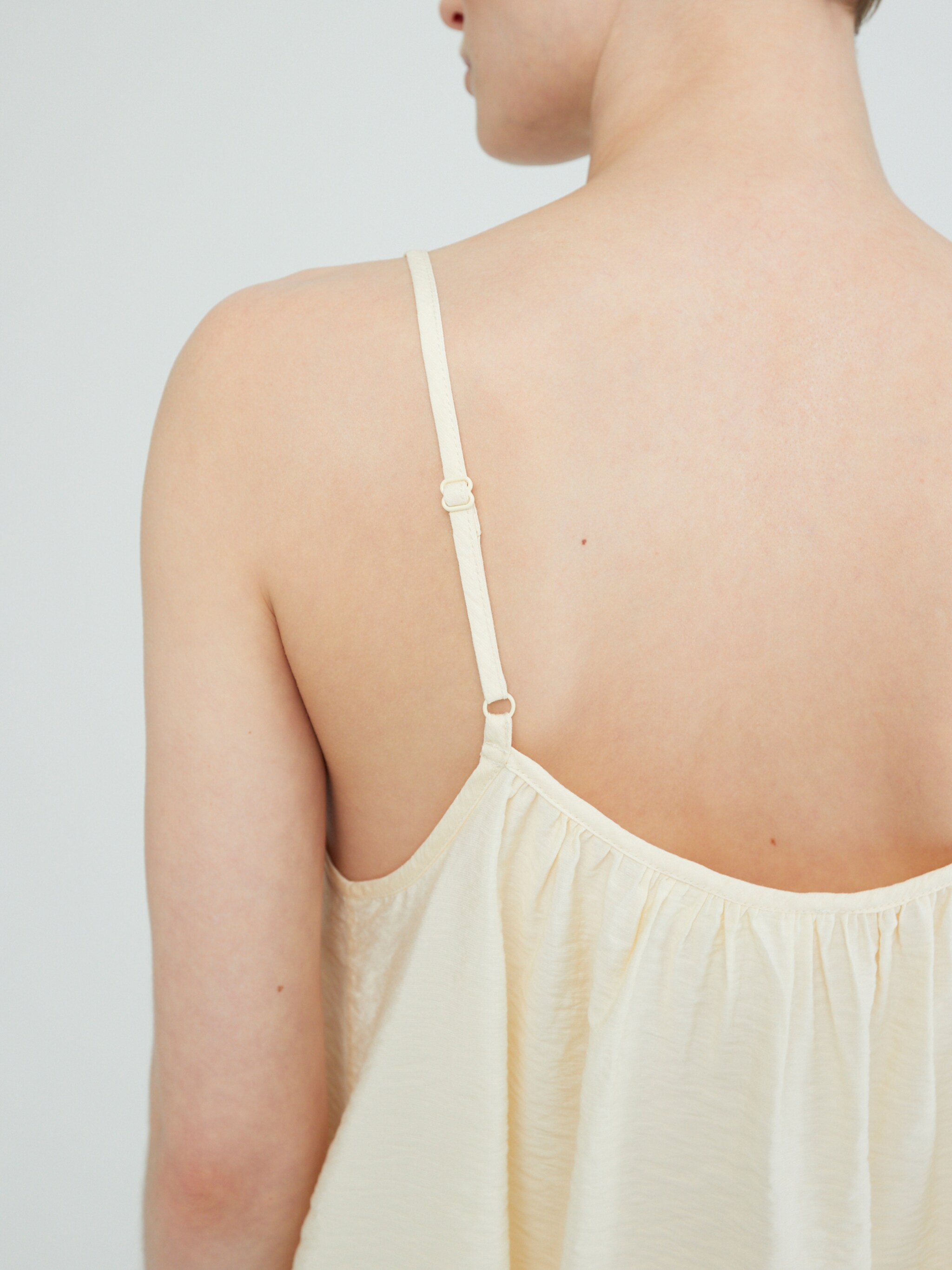 EDITED Productos Top 'Nada' crema