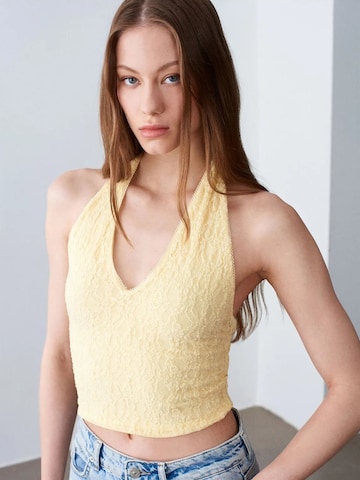 Dilvin Top in Yellow: front