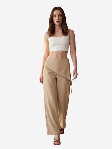 Wide leg Pantaloni 'Hose' di My fashion in beige
