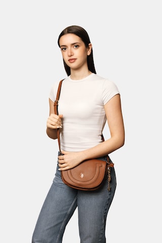 U.S. POLO ASSN. Crossbody bag in Beige: front