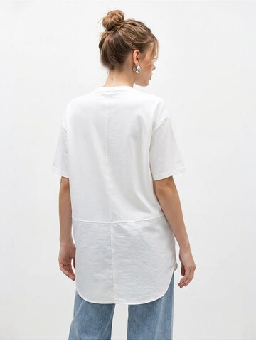 Maglietta 'T-Shirts' di Bianco Lucci in bianco