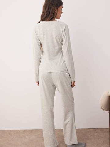 Trendyol Πιτζάμα σε γκρι