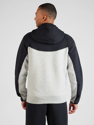 Nike Sportswear Tepláková bunda 'Tech Fleece' - Sivá