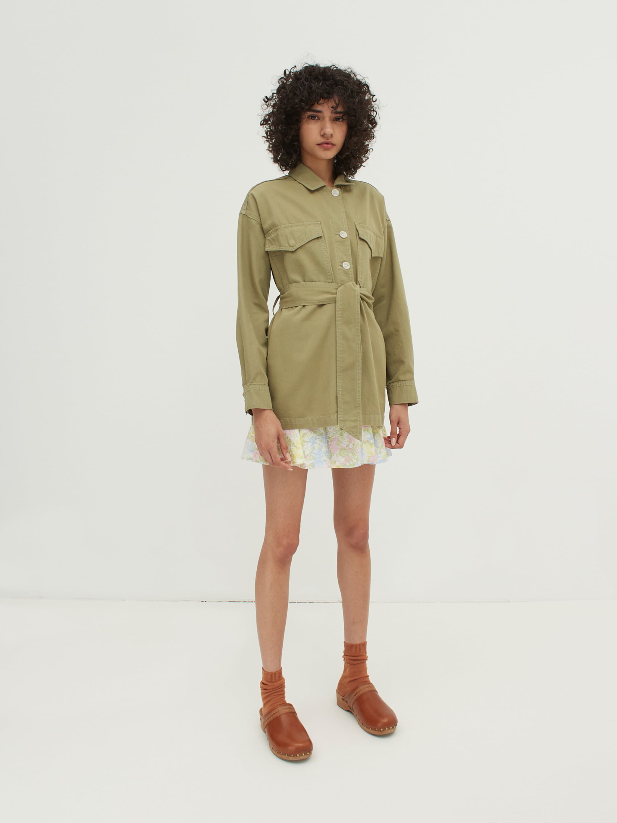 EDITED Produkte Jacke 'Rae' oliv