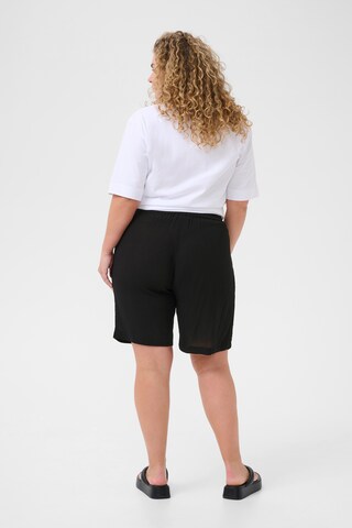 KAFFE CURVE - Loosefit Calças 'KCJulia' em preto