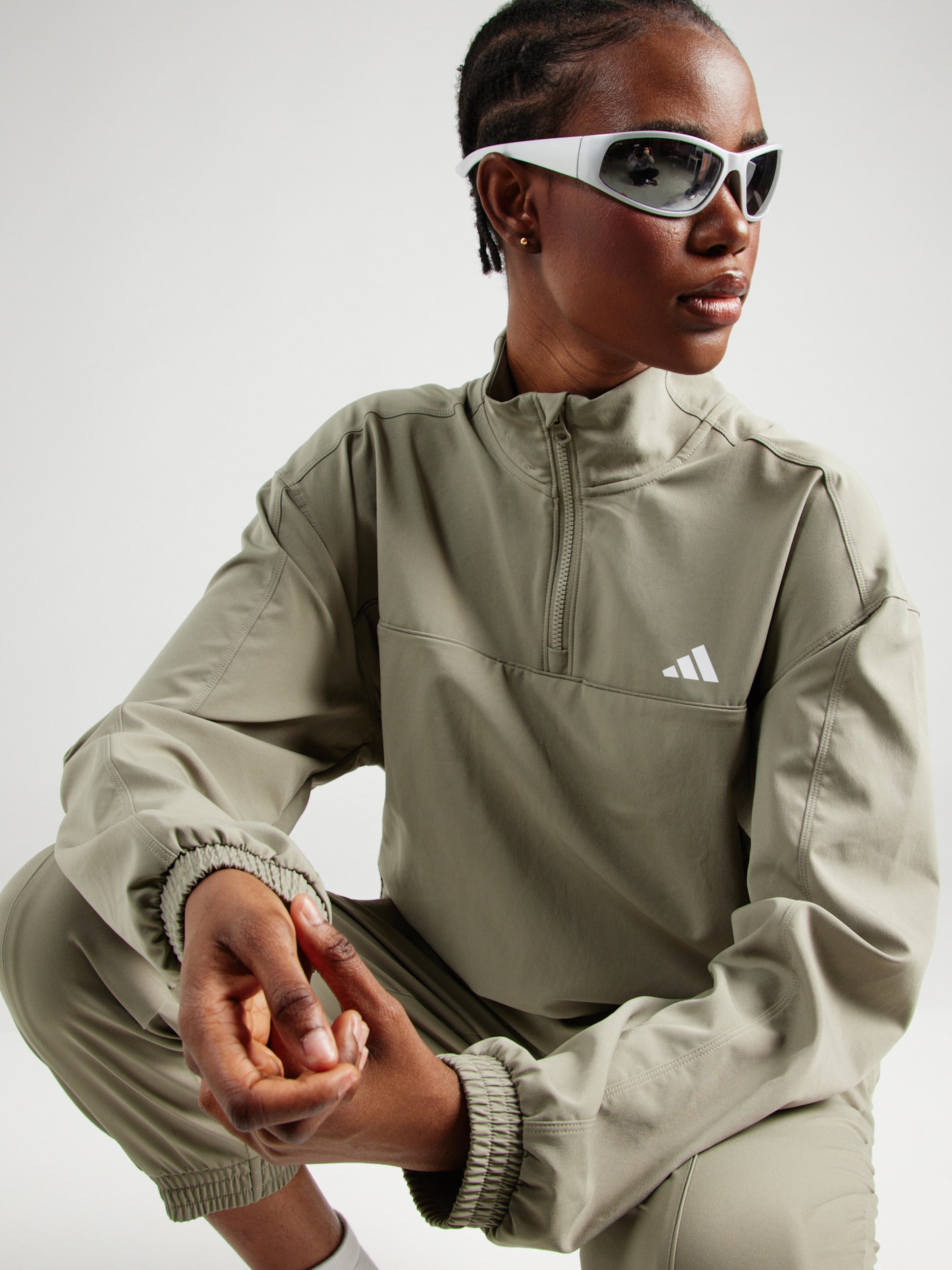 ADIDAS PERFORMANCE Training jacket Train Essentials in Pastel Green ABOUT YOU