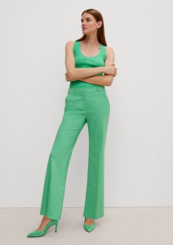 COMMA Flared Pleated Pants in Green