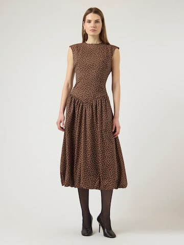 YAS - Vestido 'YASKRISSI' en marrón: frente