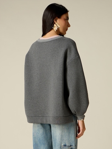 oltre Sweatshirt in Grijs