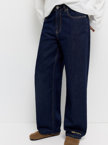 Pull&Bear Baggy Jeans 'PACIFIC LOVE' in Blue: front