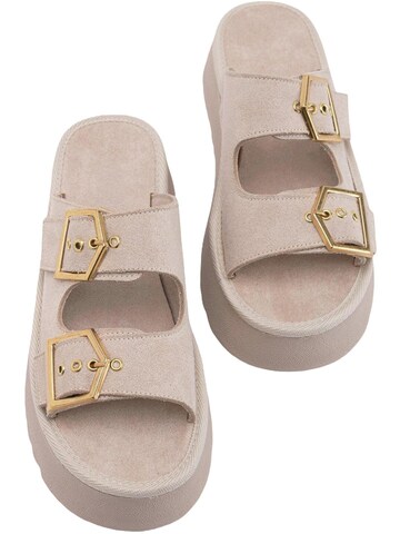 Limoya Mules 'Jenet' in Beige