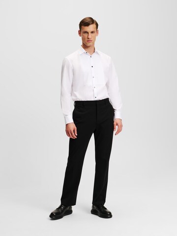 regular Pantaloni con piega frontale di Karl Lagerfeld in nero