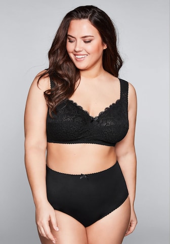 SHEEGO T-shirt Bra in Black