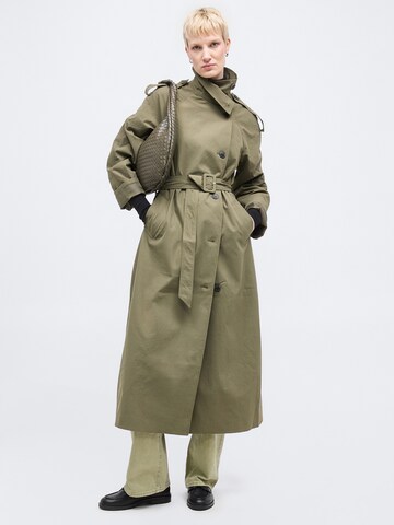 Vero Moda Tall Mantel in Grün